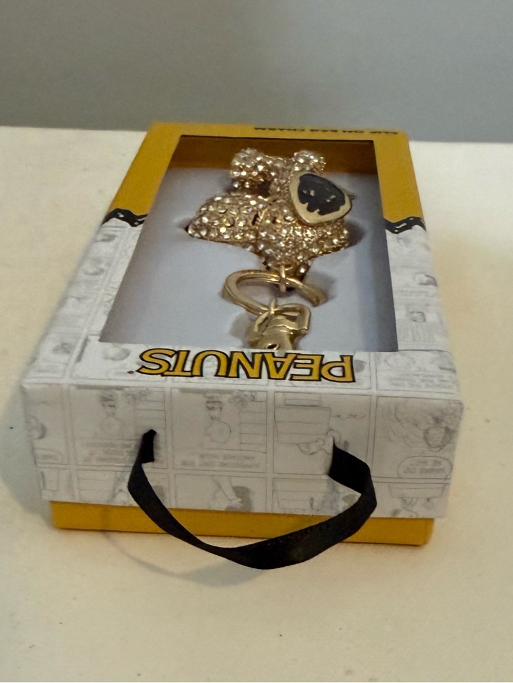 Peanuts Gold Tone and Black Snoopy 3D Crystal Clip-On Bag Charm Keychain - Picture 6 of 13